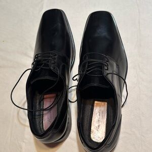 Men, black, dressy, Kennth Cole leather shoes, 11 1/2 M.